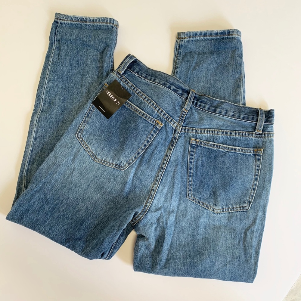 Forever 21 High-Rise Distressed Jeans - Picture 7 of 7